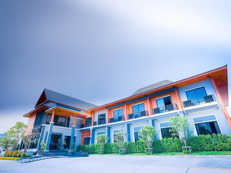 AZISS BOUTIQUE HOTEL