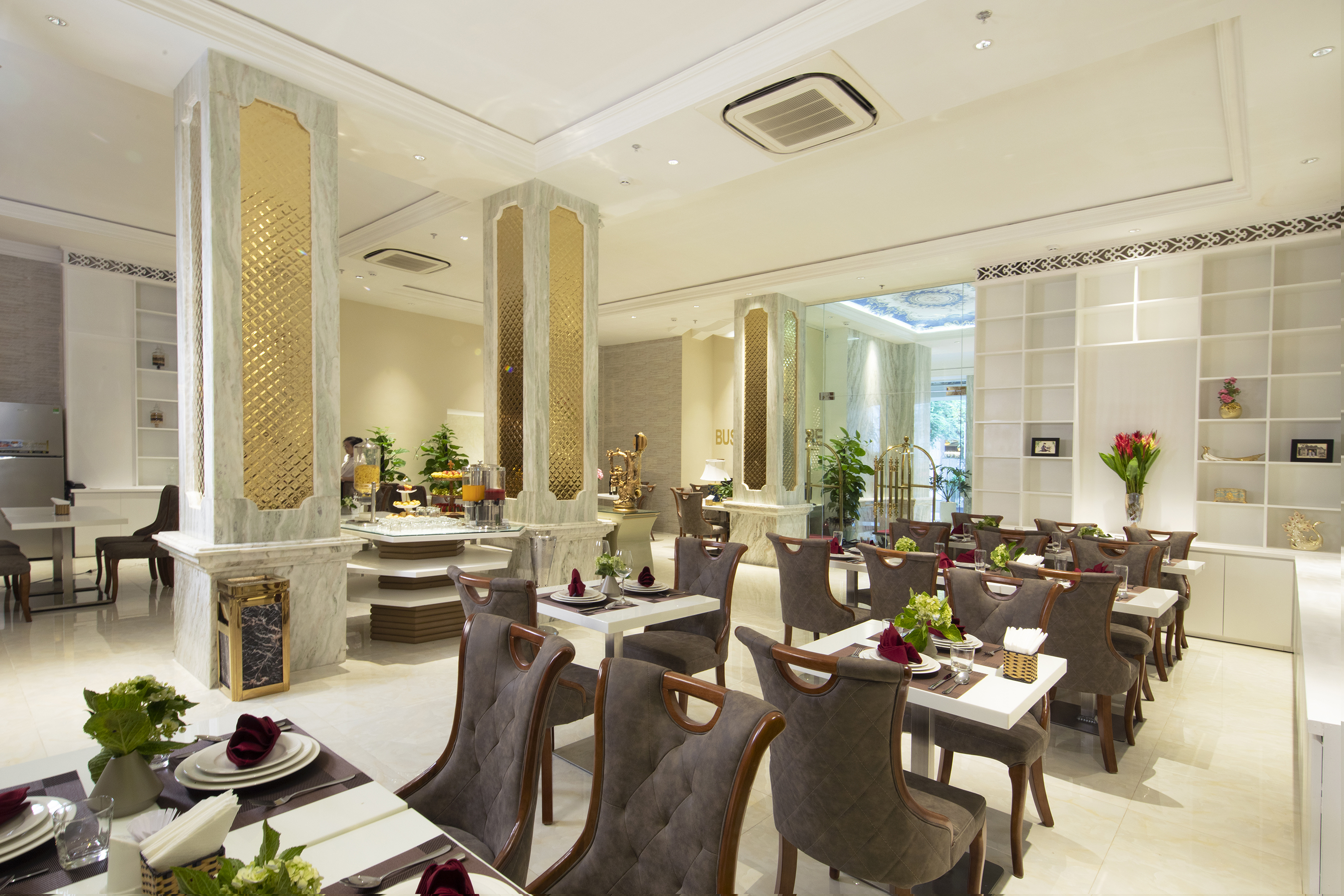 Diamond Hill Hotel