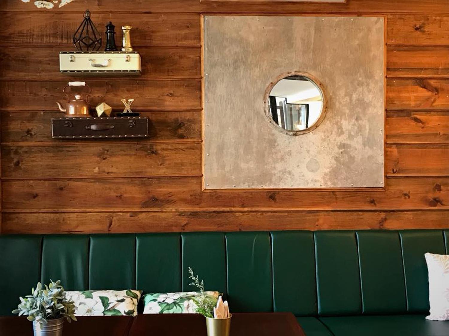Bloom Boutique Hotel And Cafe
