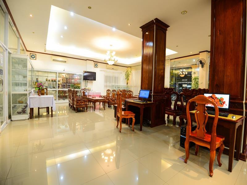 Douangpraseuth Hotel