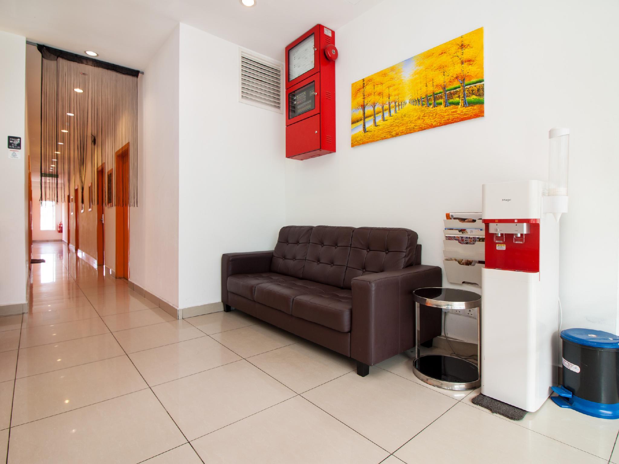 1 Hotel Taman Connaught