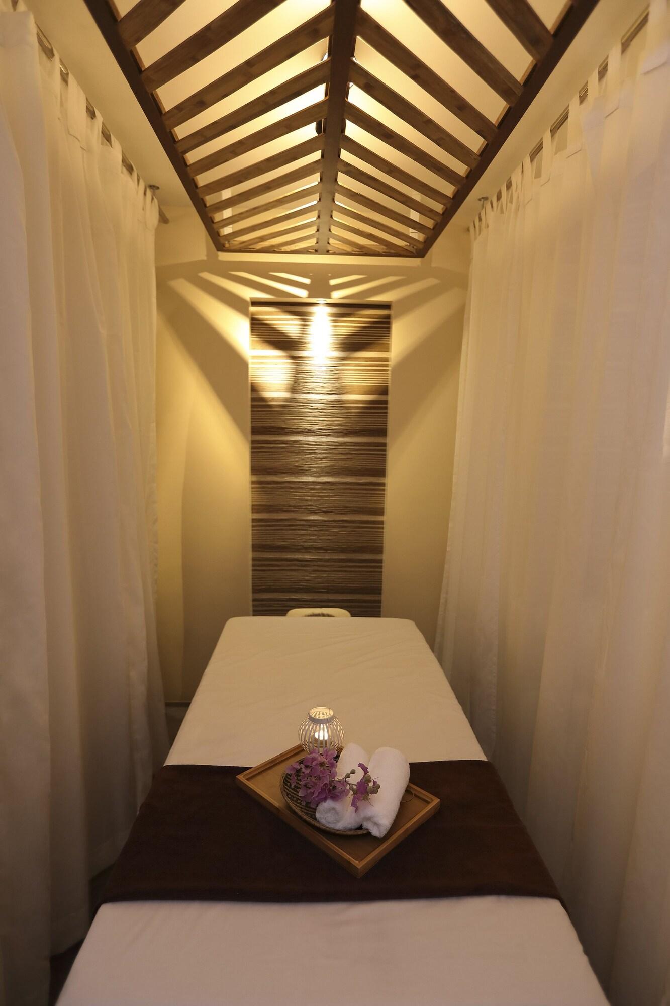 Spin Designer Hostel by null