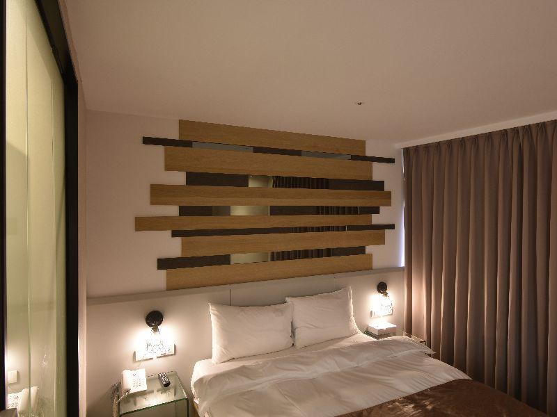 Travel Art Inn