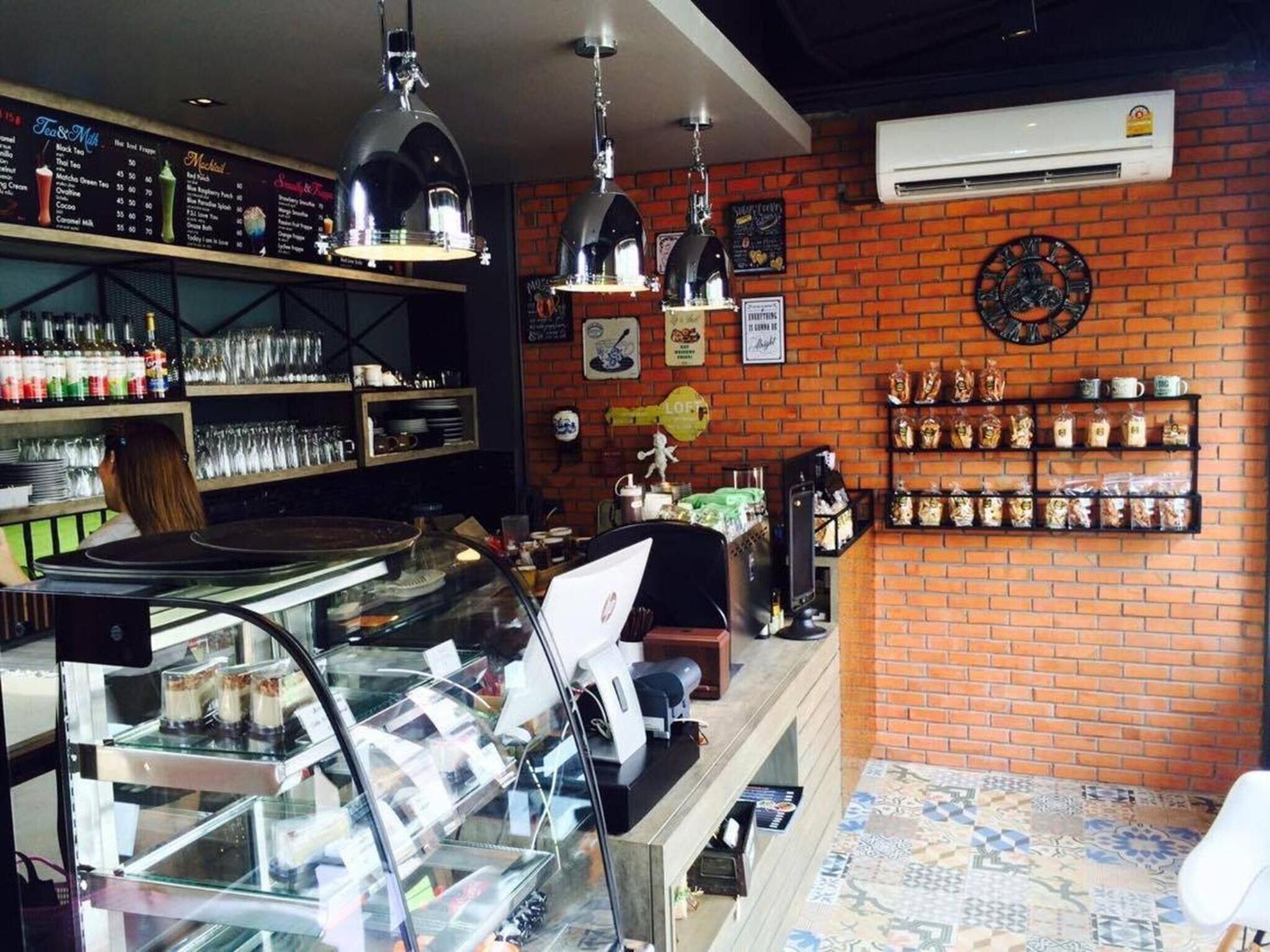 Loft Mania Boutique Hotel