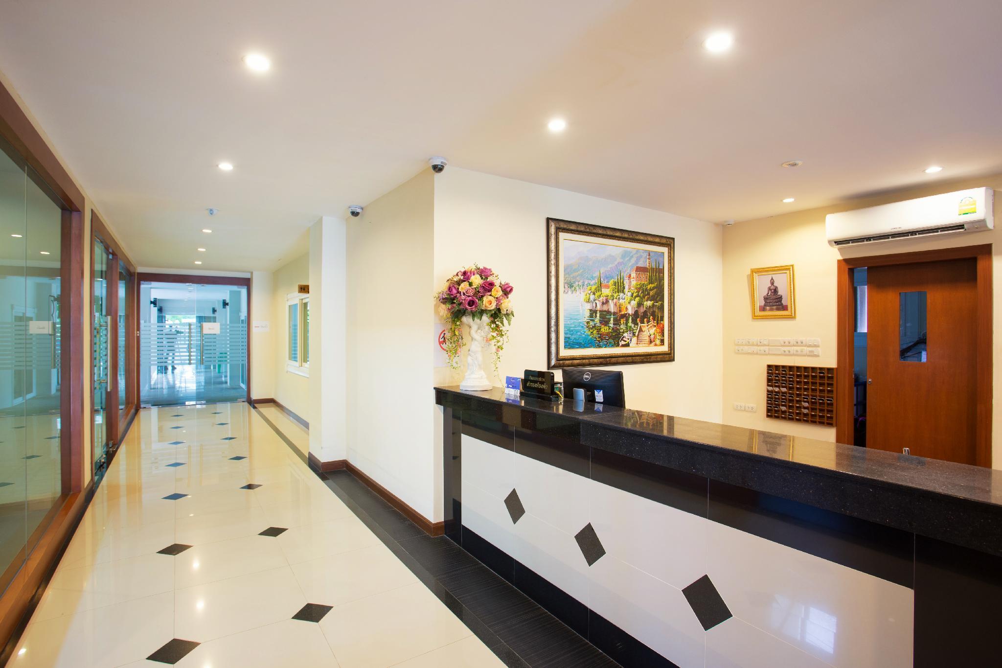 Romantic Khon Kaen Hotel