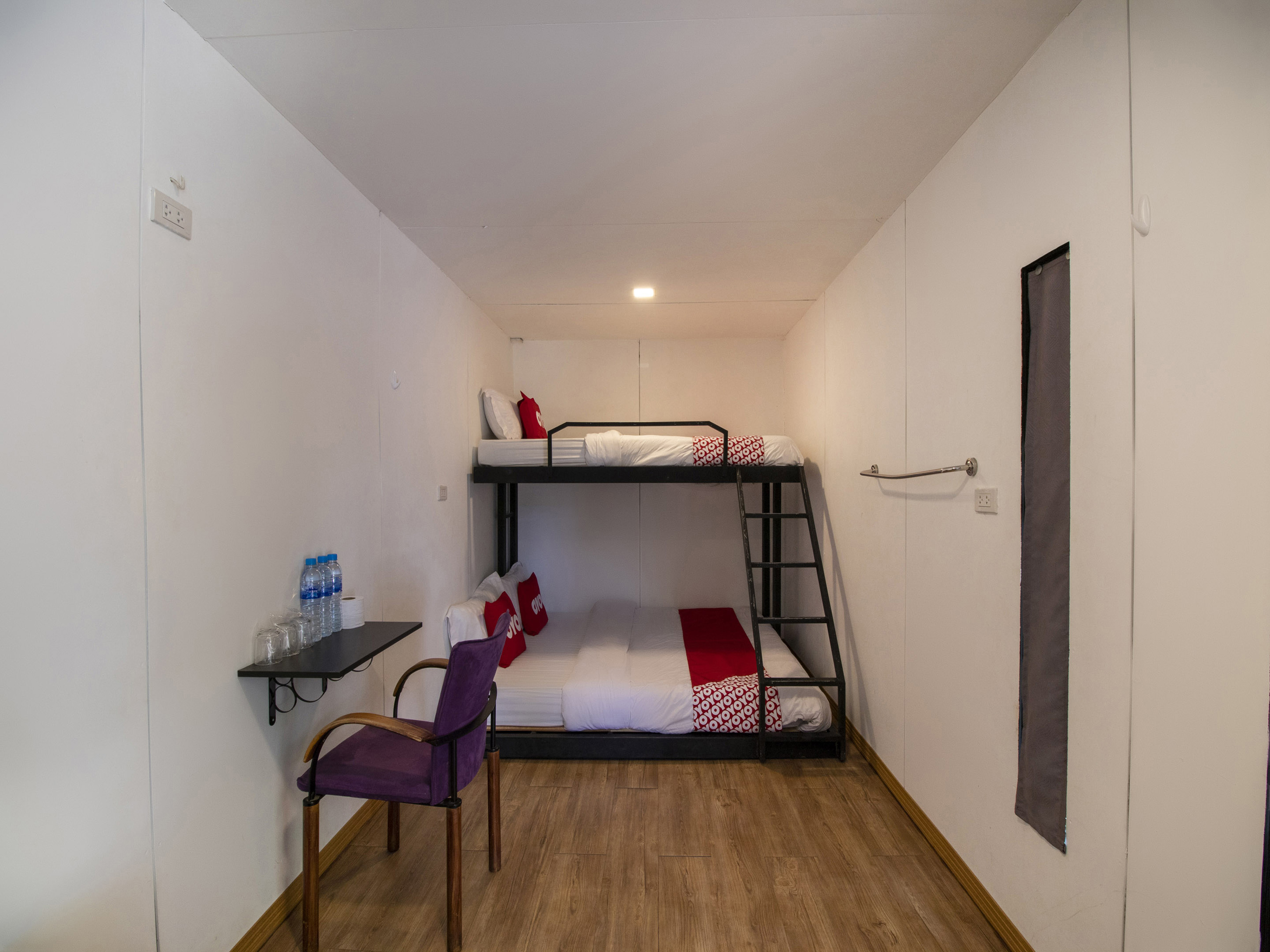 Nice Sleep Box Hotel
