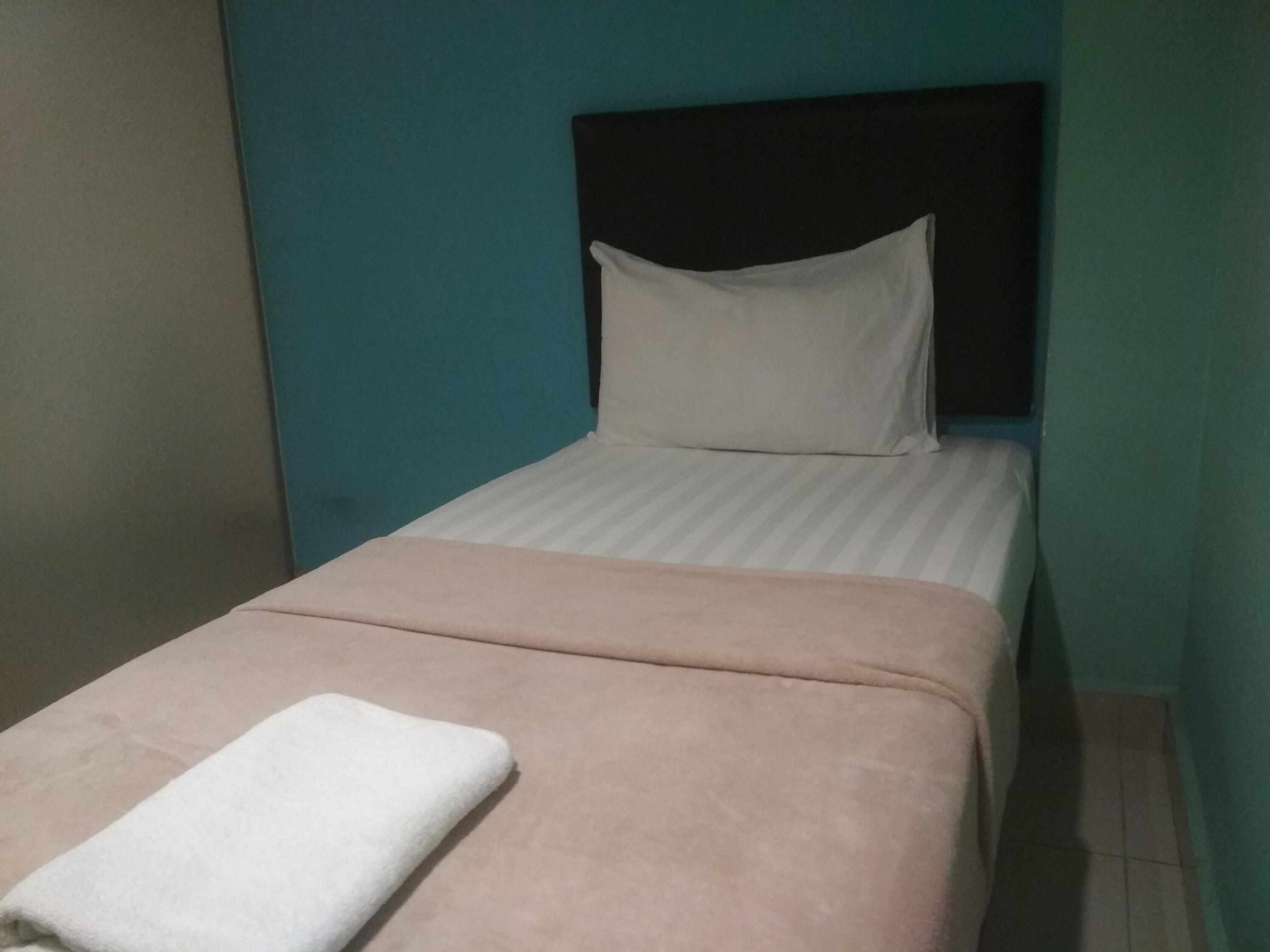 89773 New Eastern Hotel