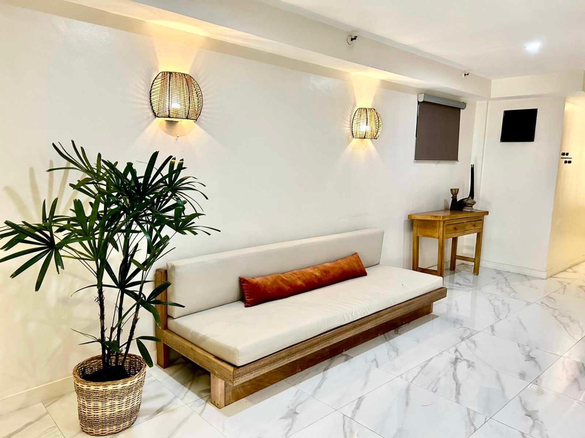 Stone House Hotel Mabini