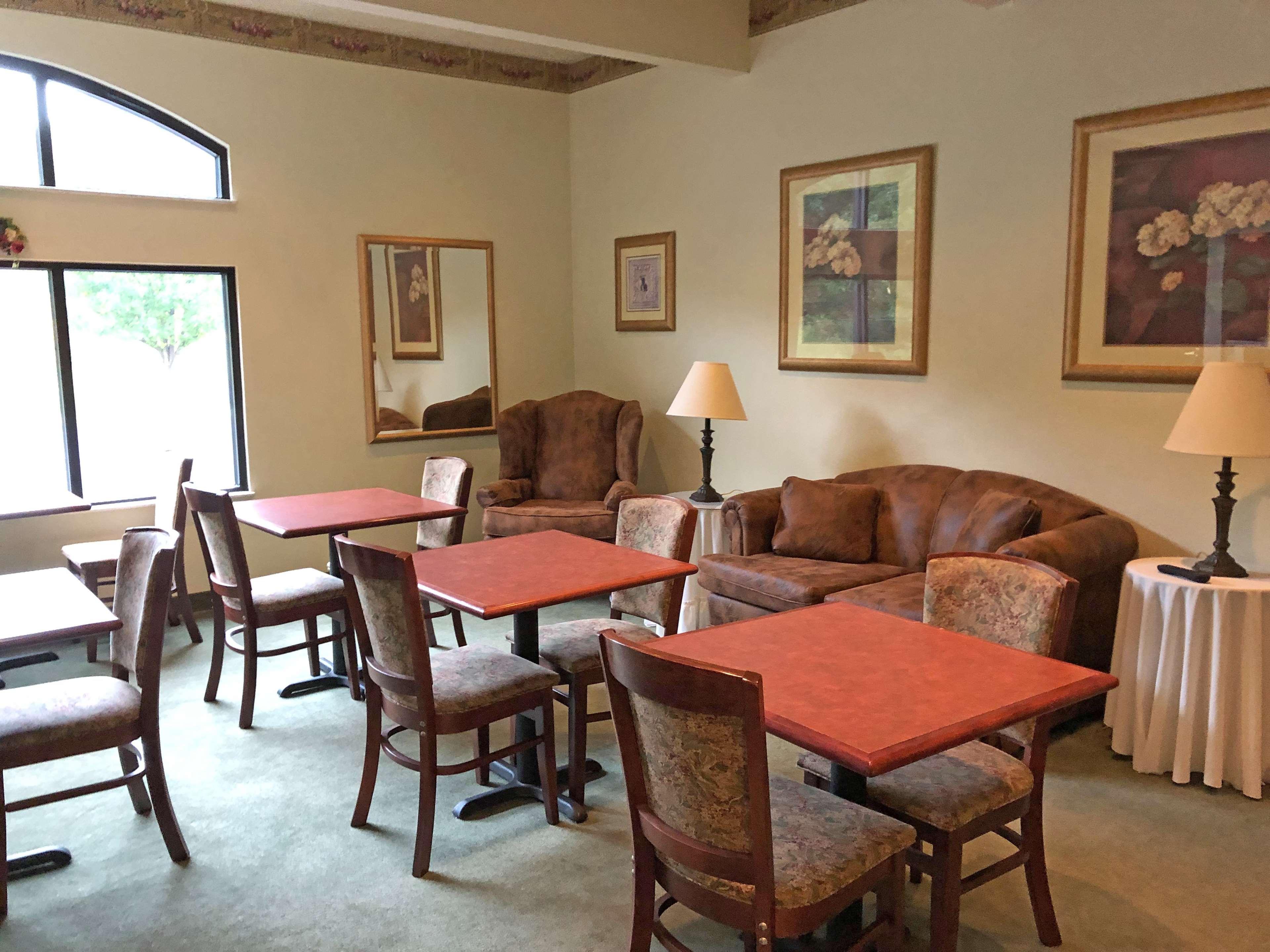 Americas Best Value Inn & Suites Independence Va
