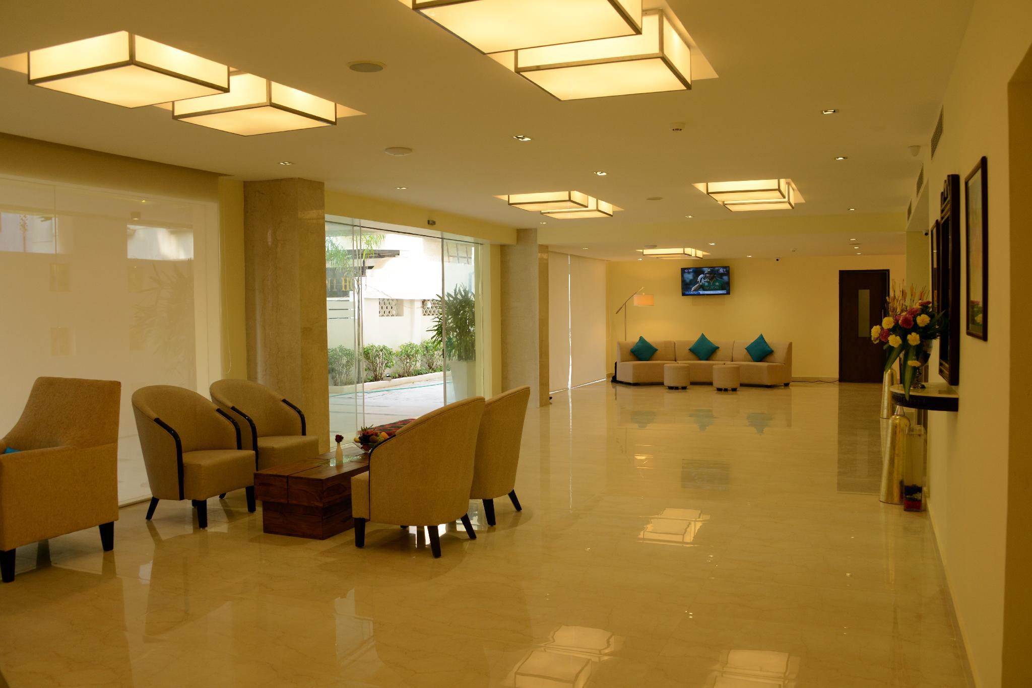 Blu Iris Hotel