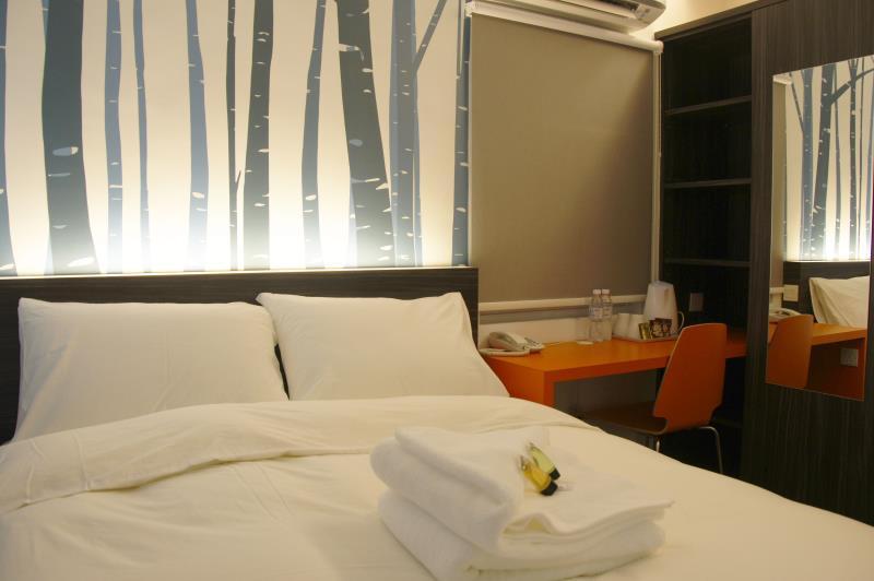 City Edge Hotel