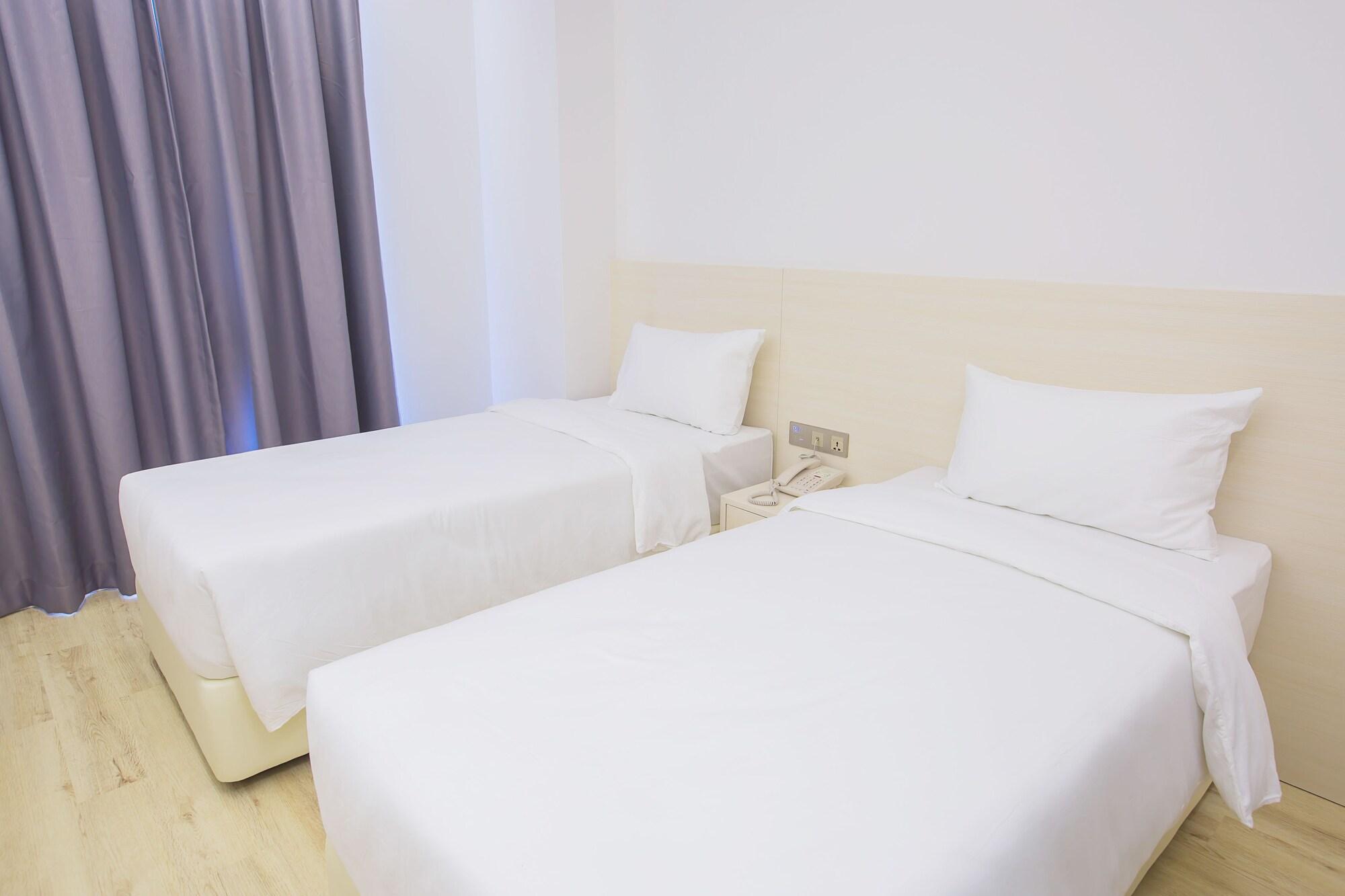 Minimalist Hotel
