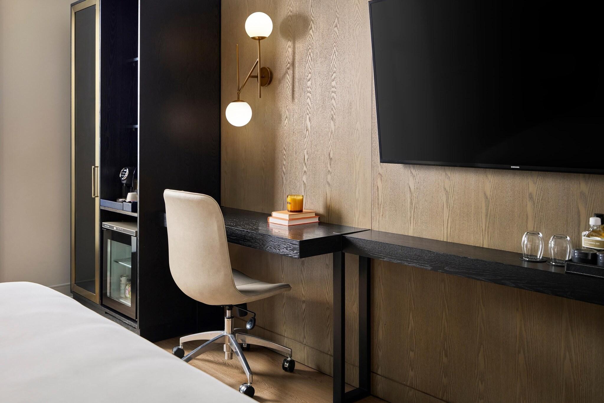 Arlo Chicago by null