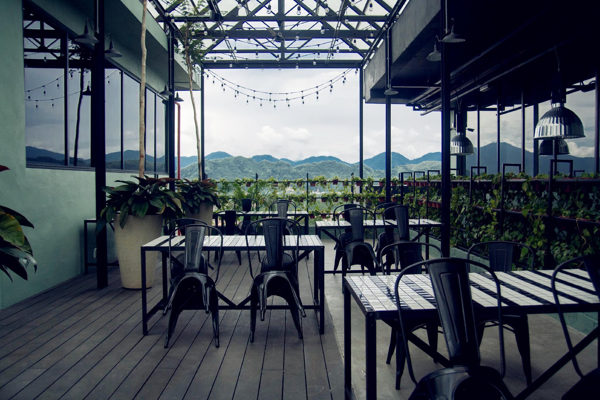 M Roof Hotel & Residences