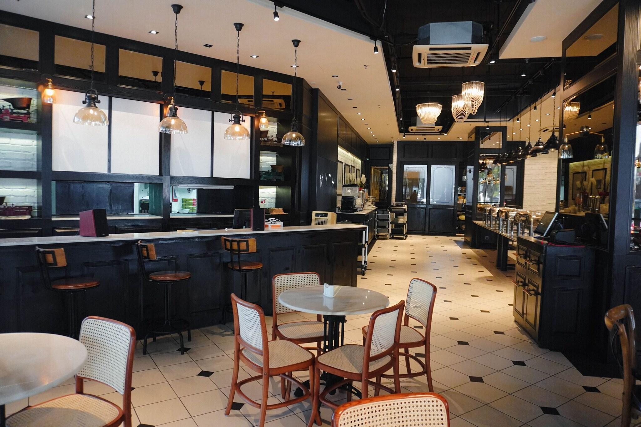 M Roof Hotel by null