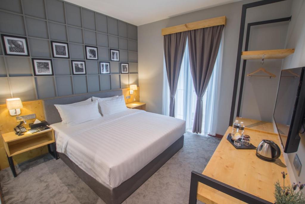 Redpine Boutique Hotel by ZUZU