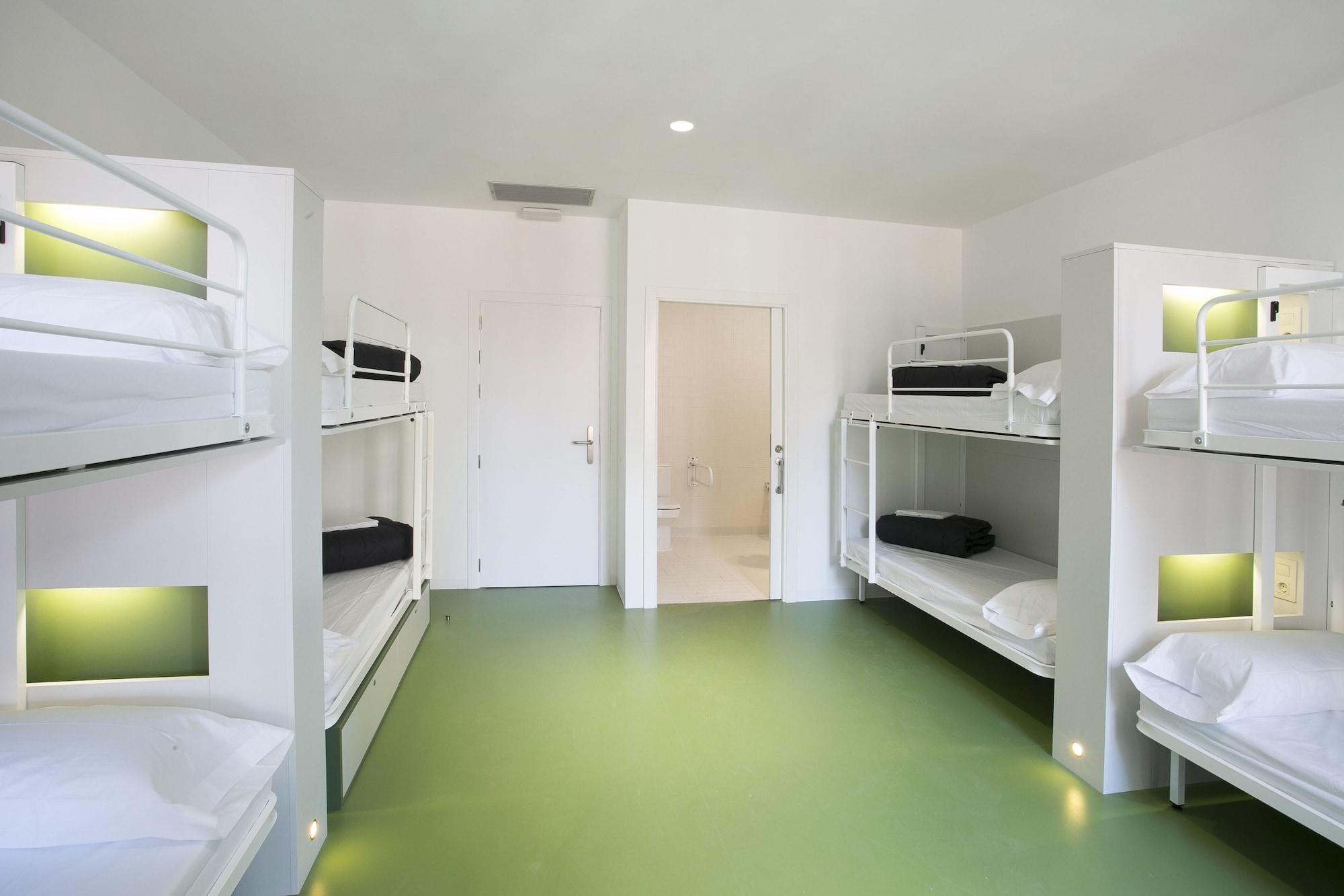 Sant Jordi Hostels Rock Palace by null
