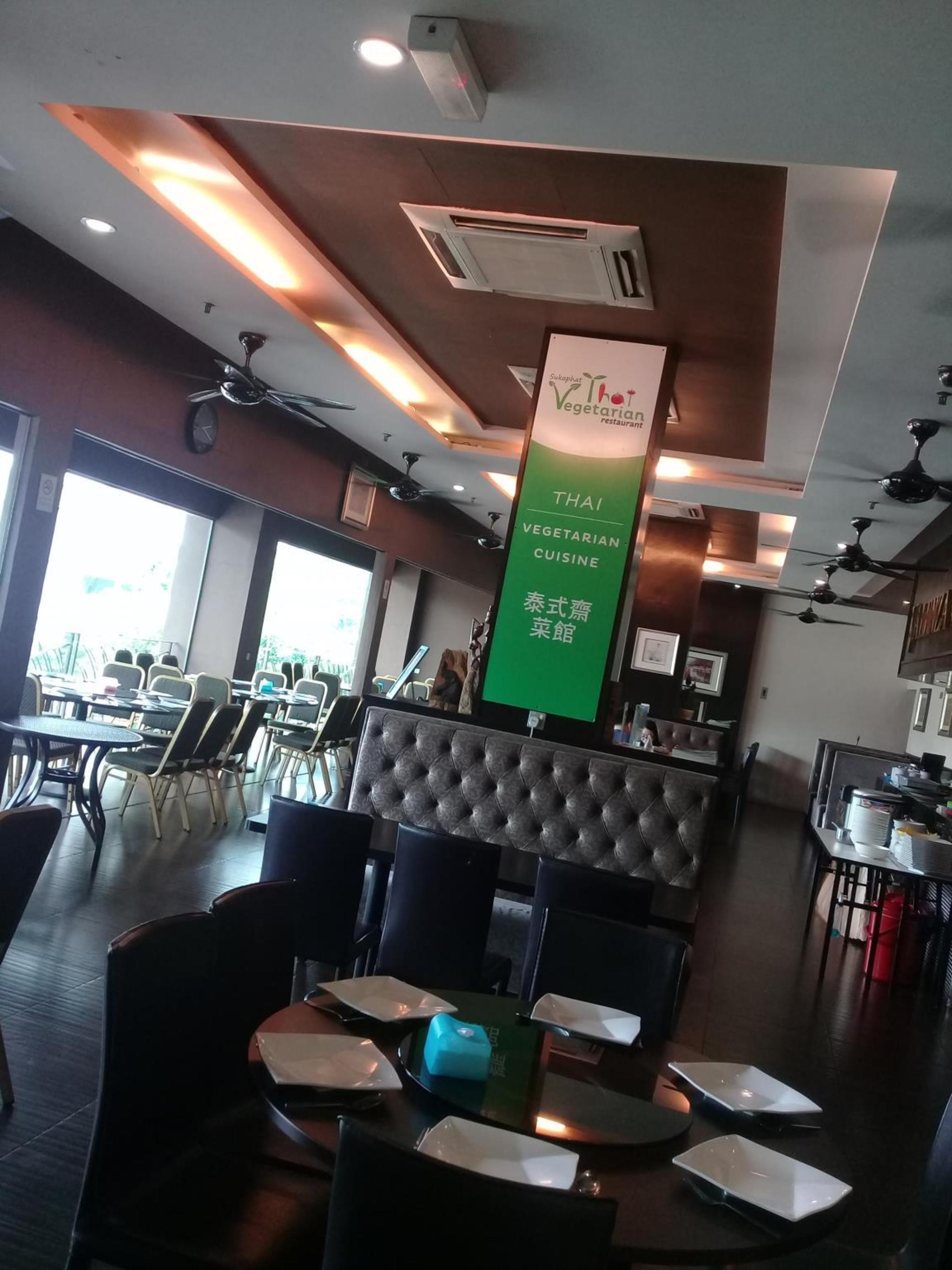 Valenza Hotel & Cafe