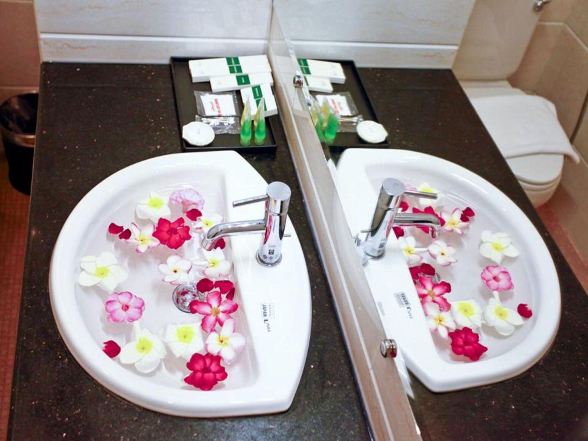 The Home Hotel by null