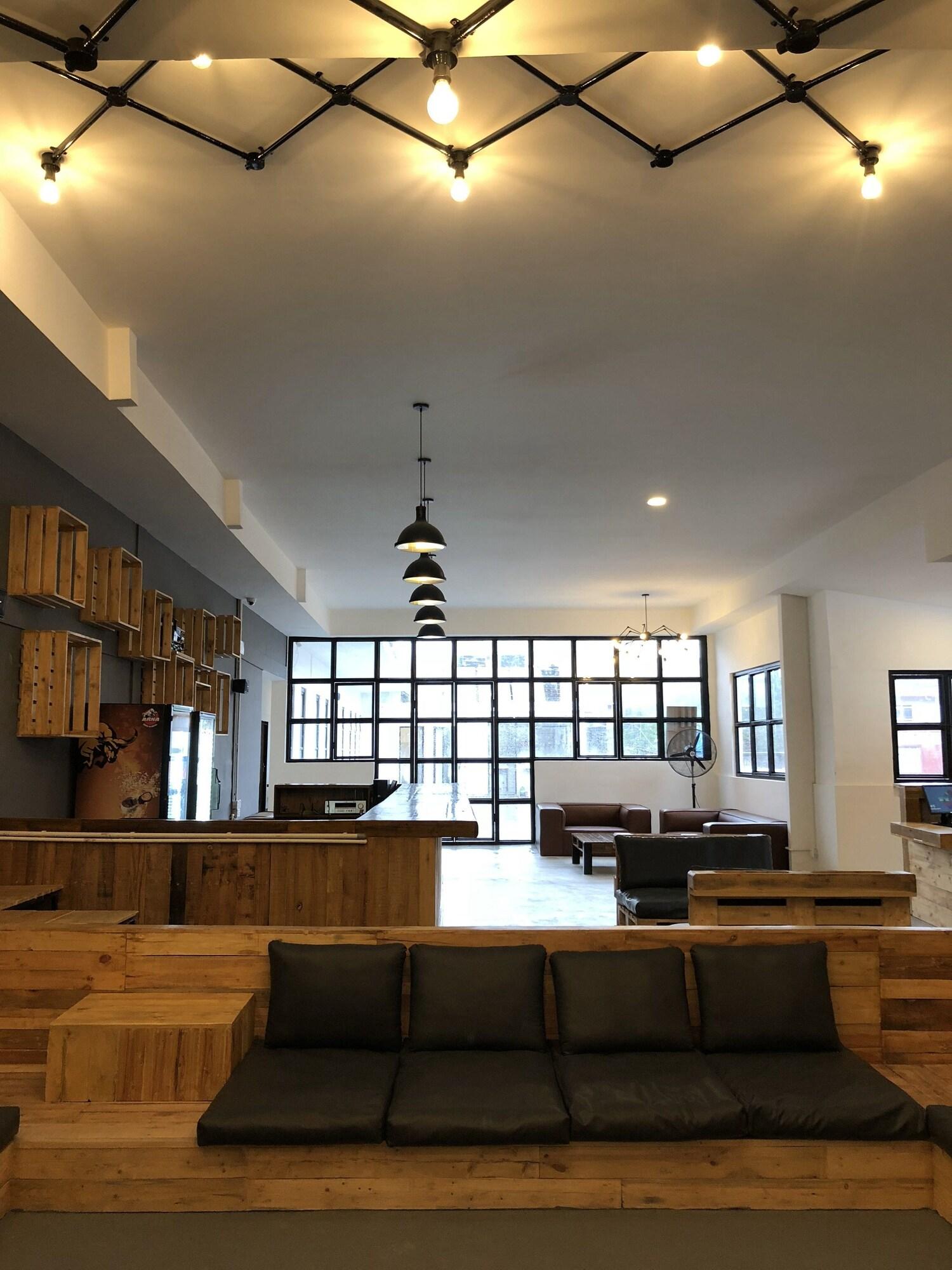 Yakety Yak Hostel