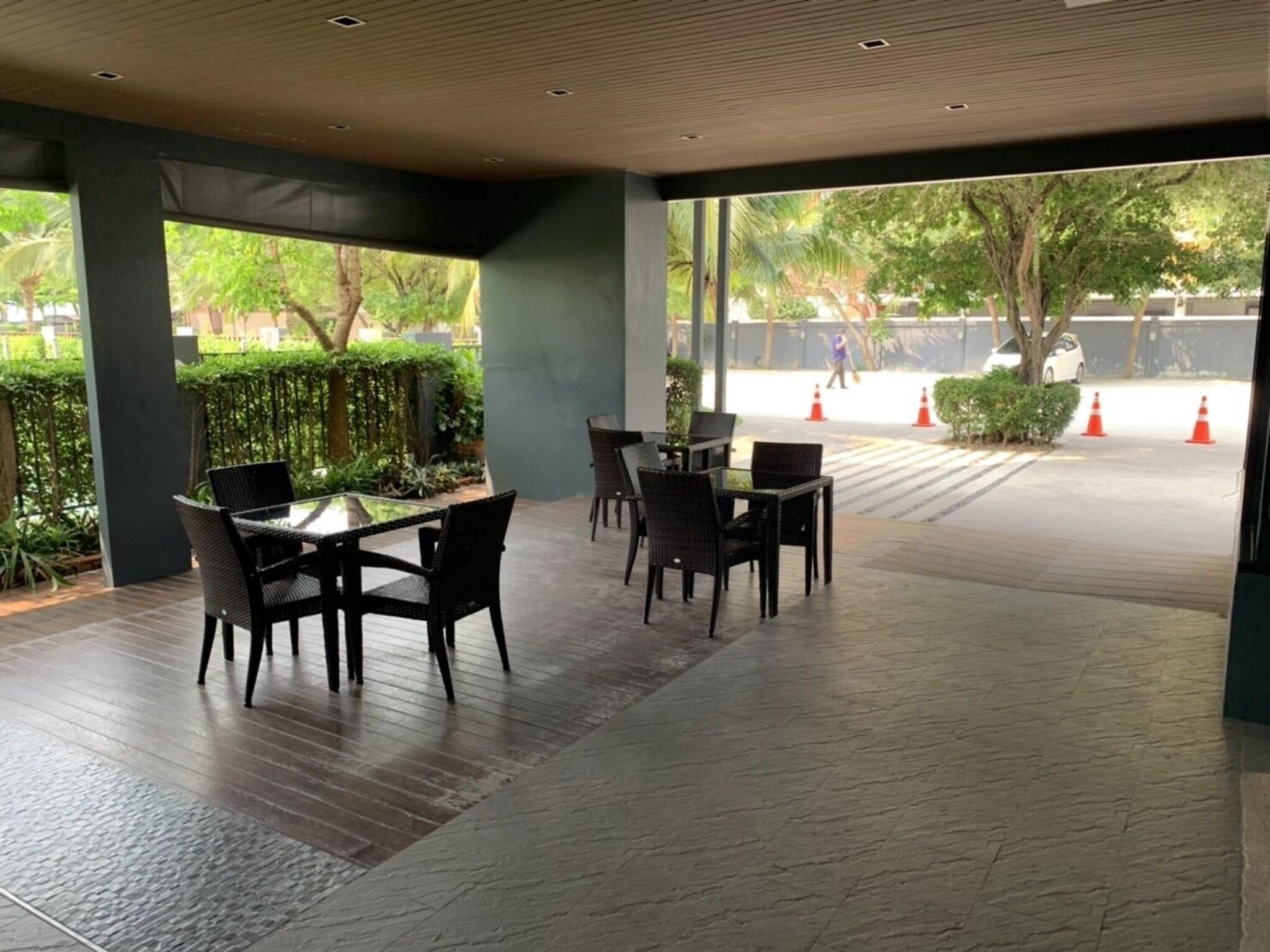 Coco Beach Resort