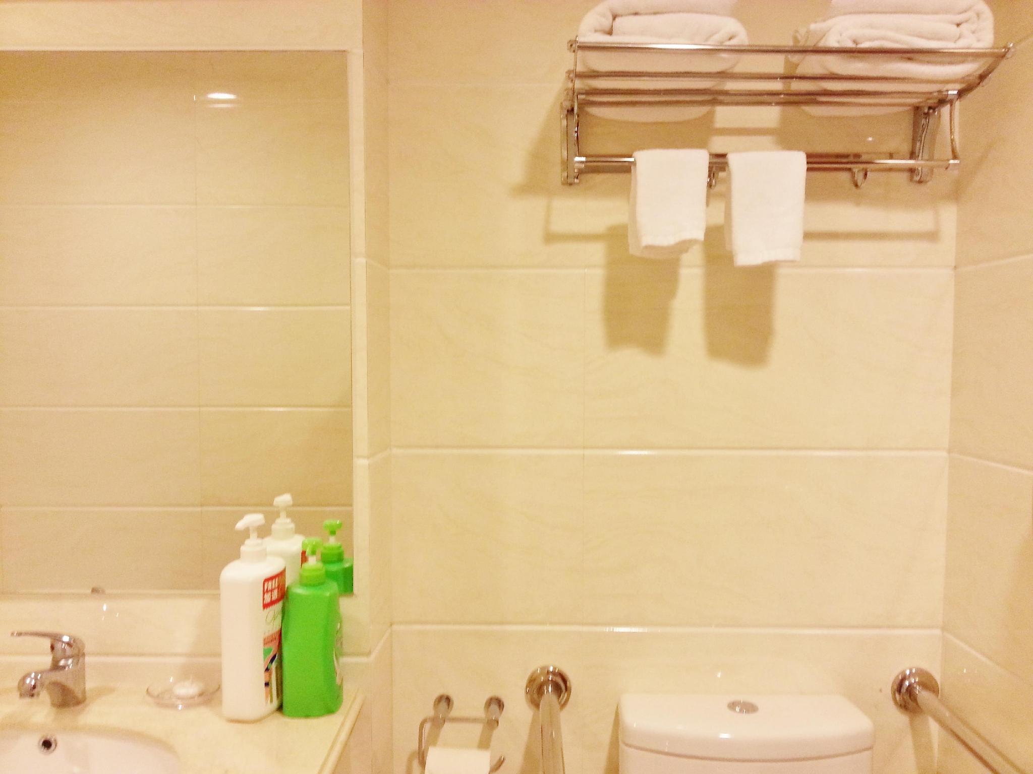 Grand Harbour Hotel