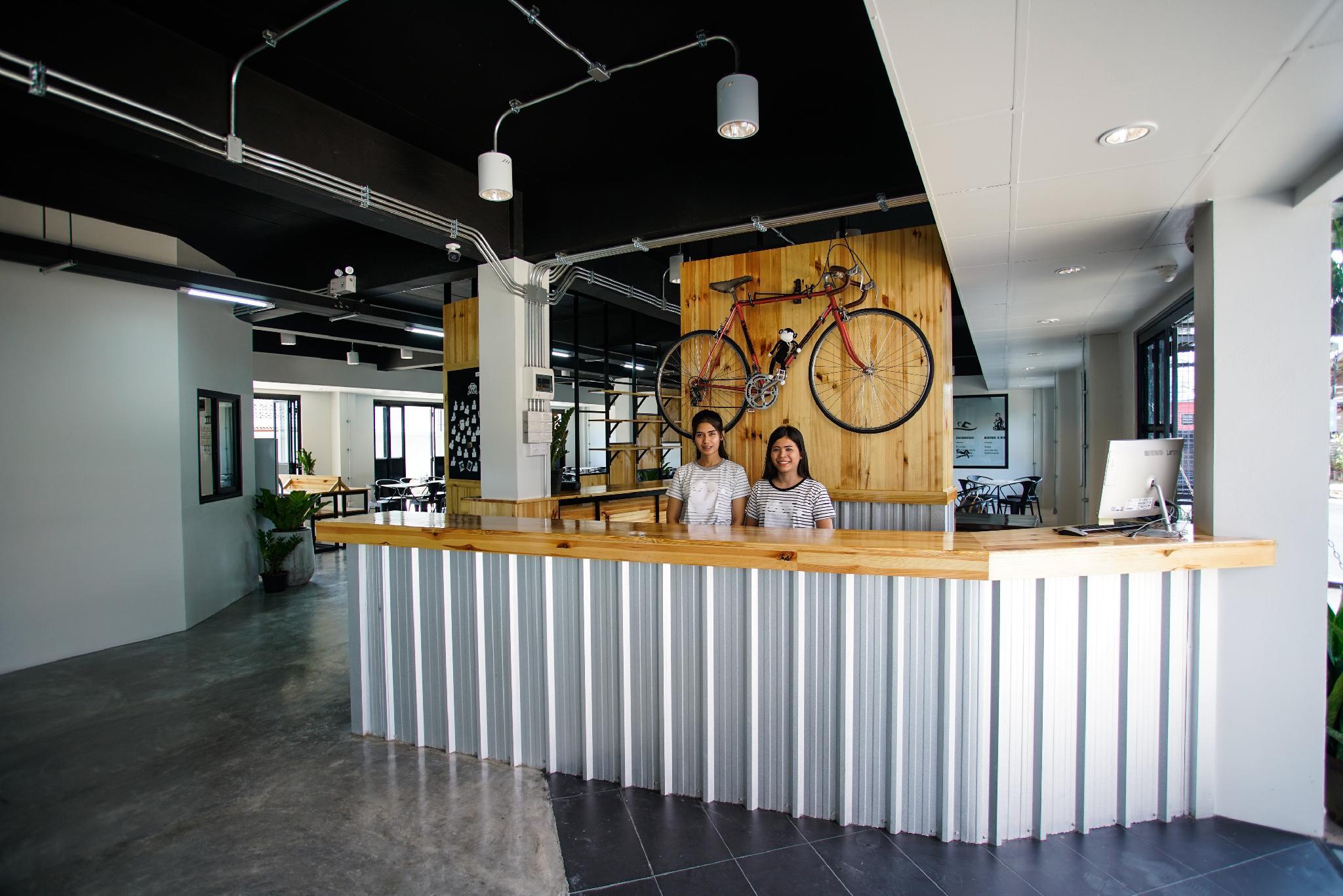 Blu Monkey Hub and Hotel Suratthani