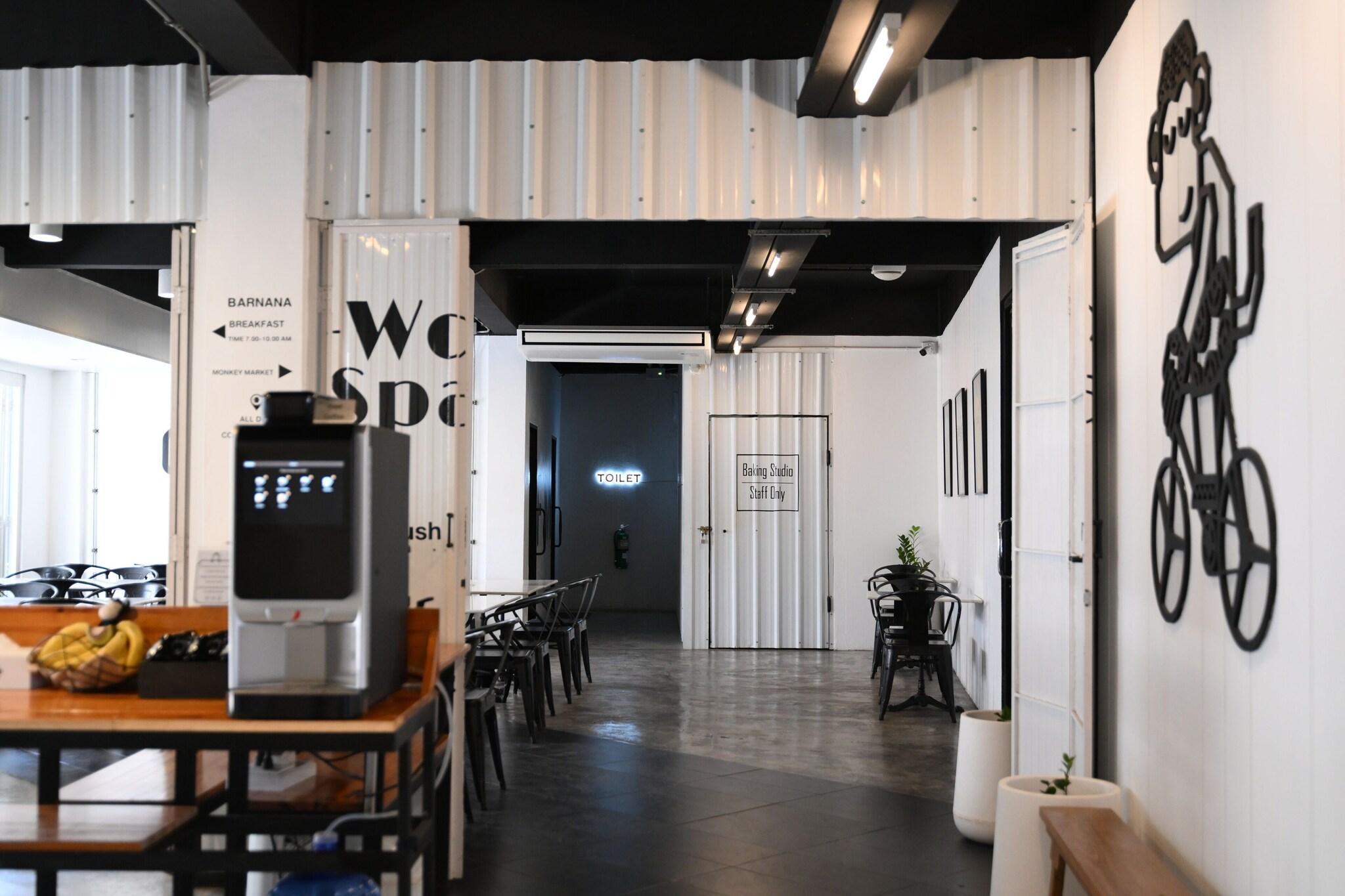 Blu Monkey Hub and Hotel Suratthani