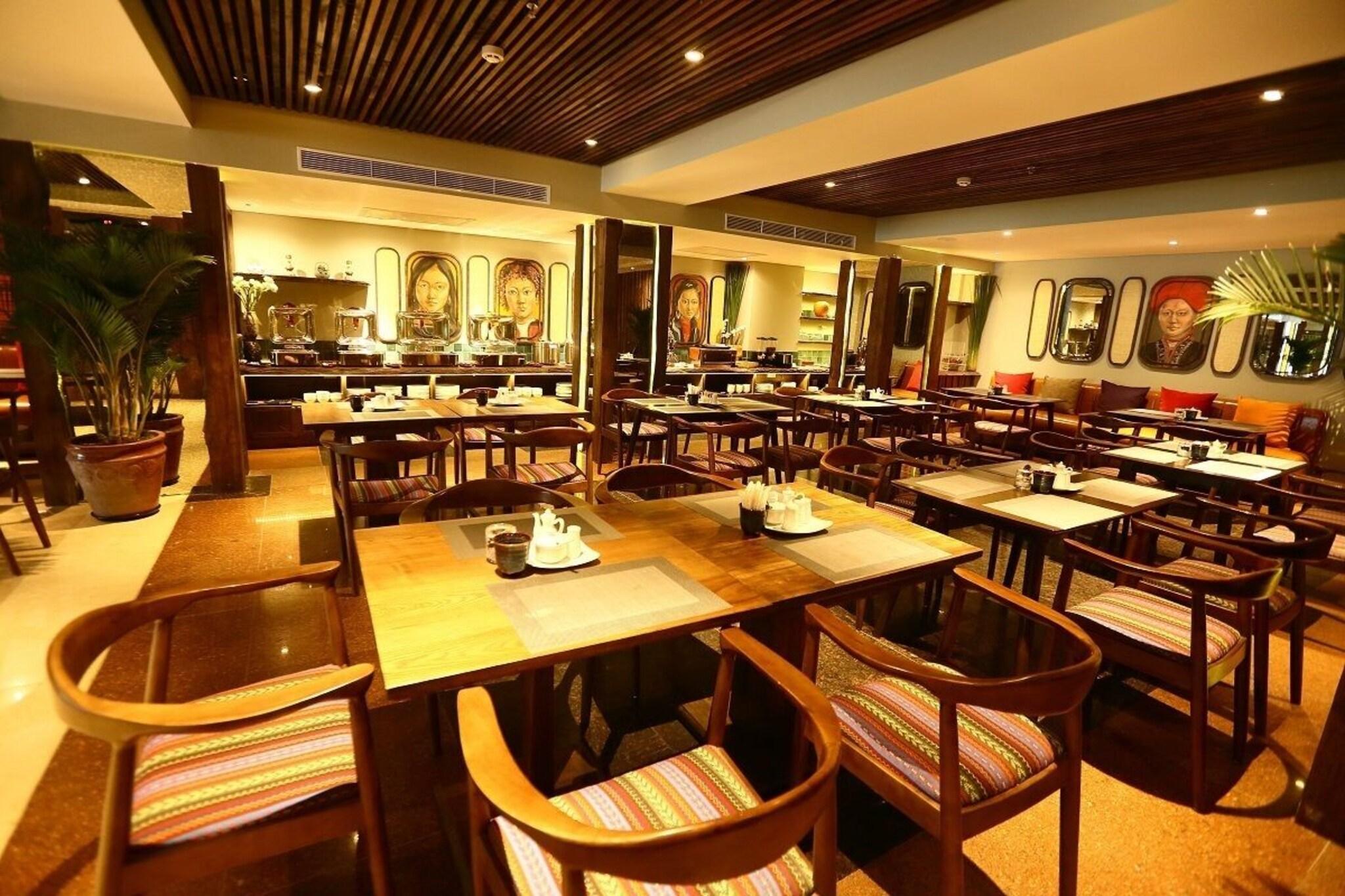 Au Lac Legend Hotel