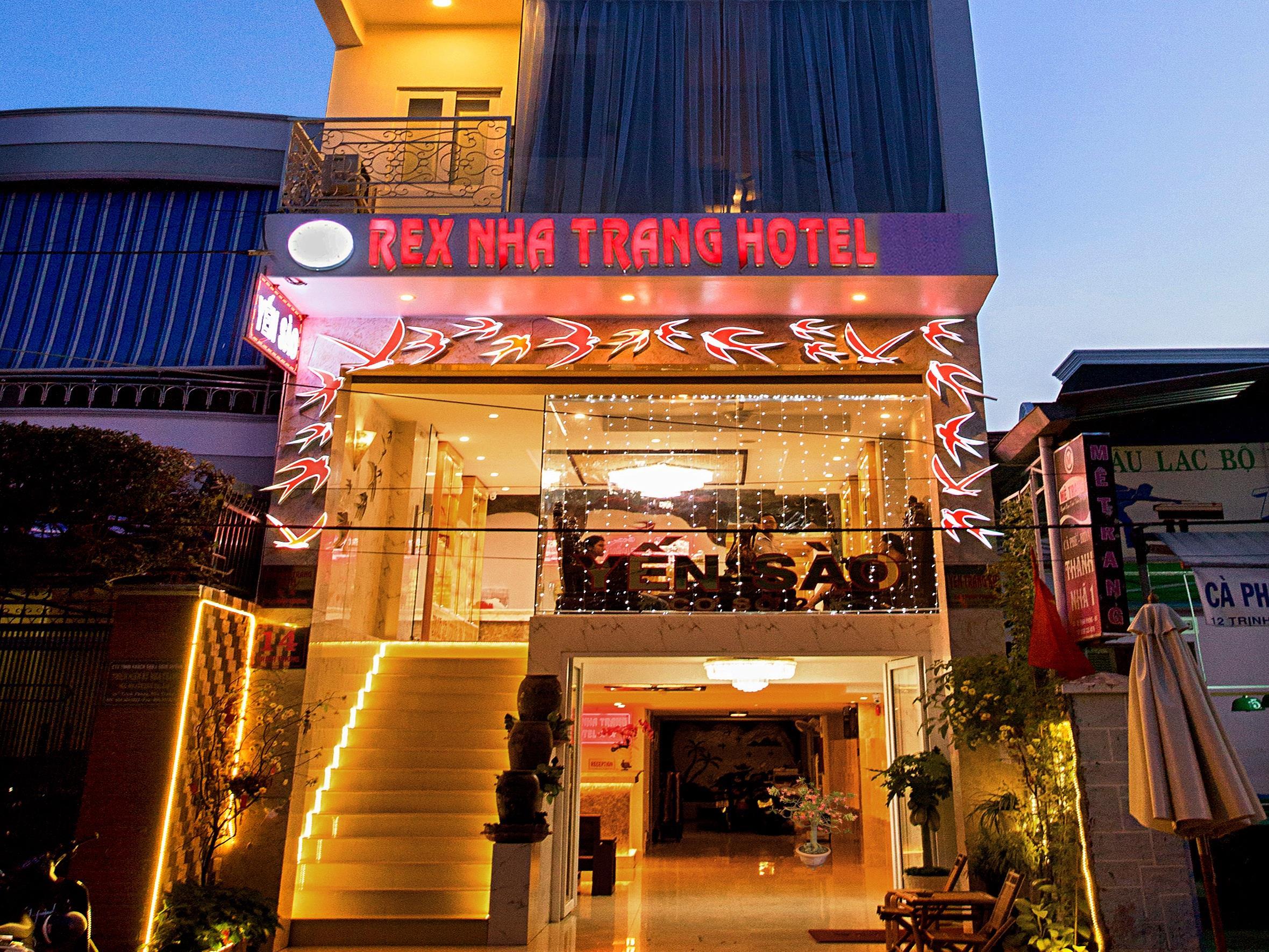 Rex Hotel and Apartment - photo