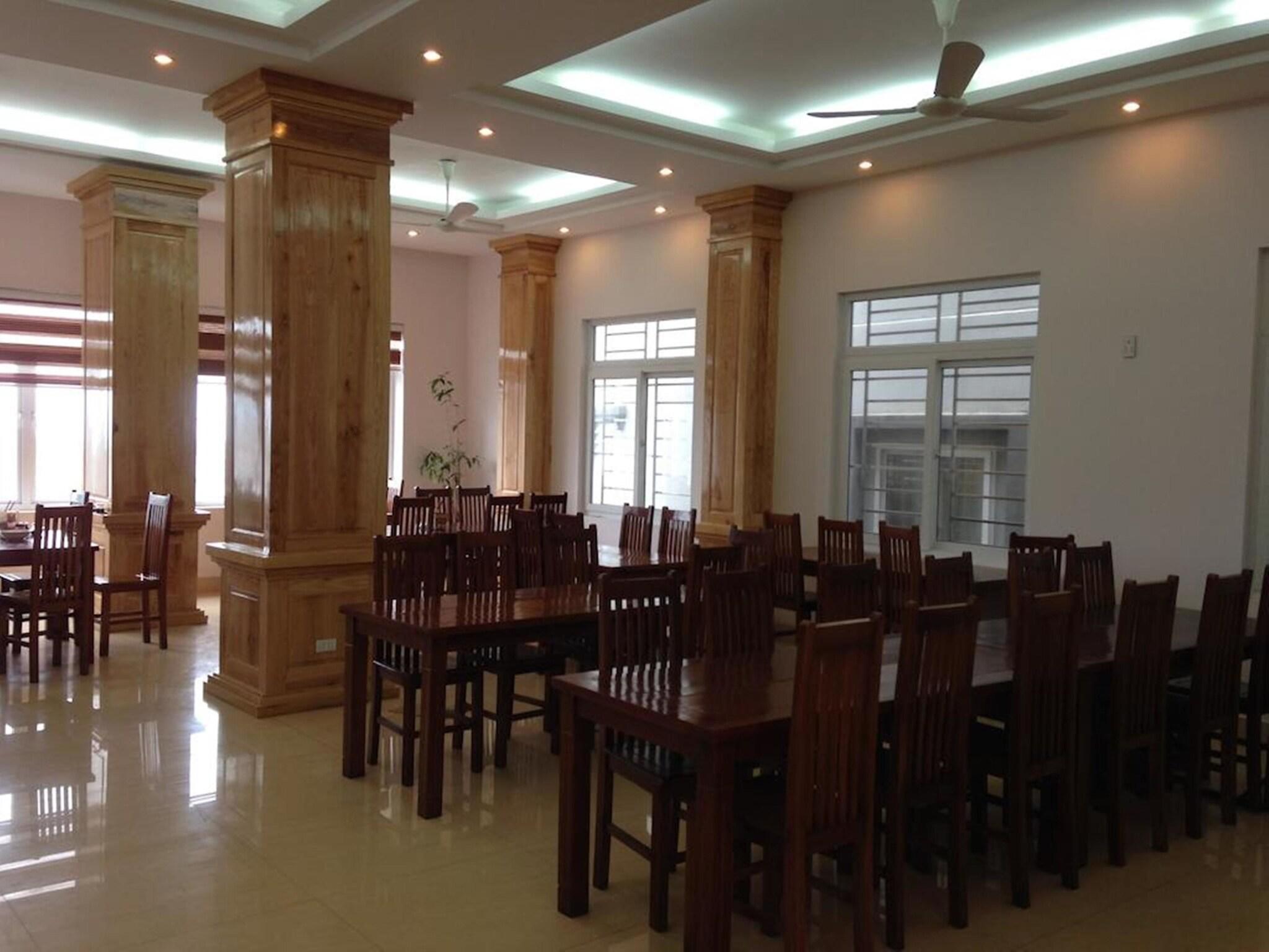 The Light Hotel Halong