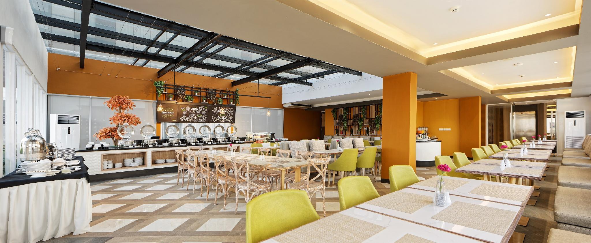 MaxOneHotels.com @ Platinum Hayam Wuruk Jakarta