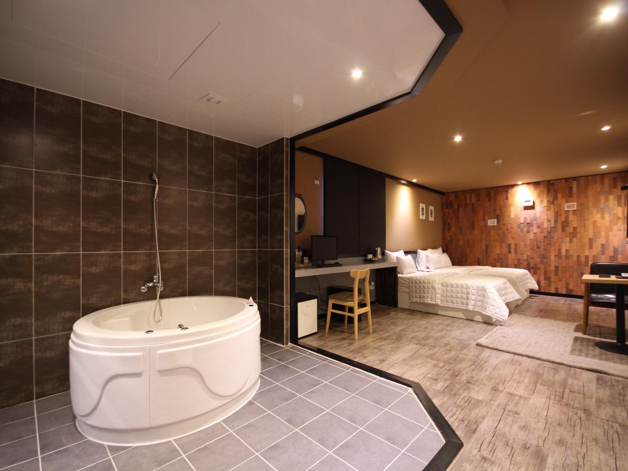 Hotel G7