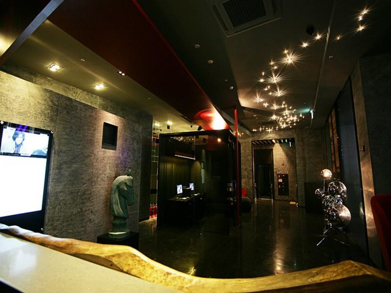 Best Louis Hamilton Hotel
