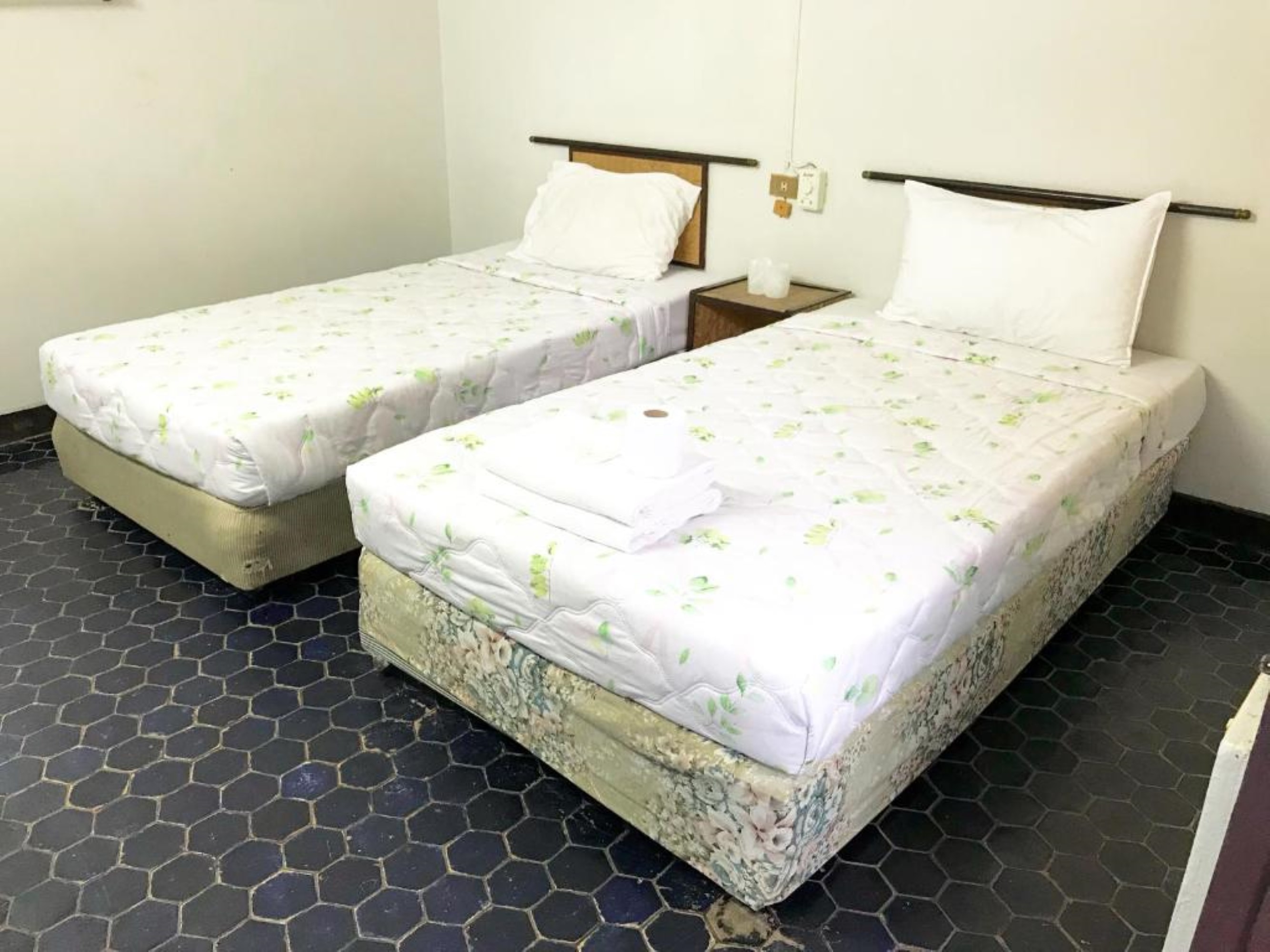 Chomdoi House Hotel by null