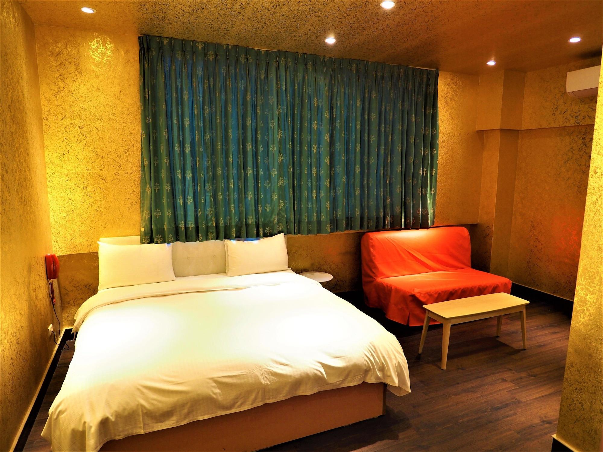 Day Chen Hotel