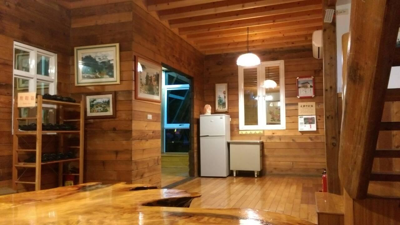 Ailiga Travel Villa