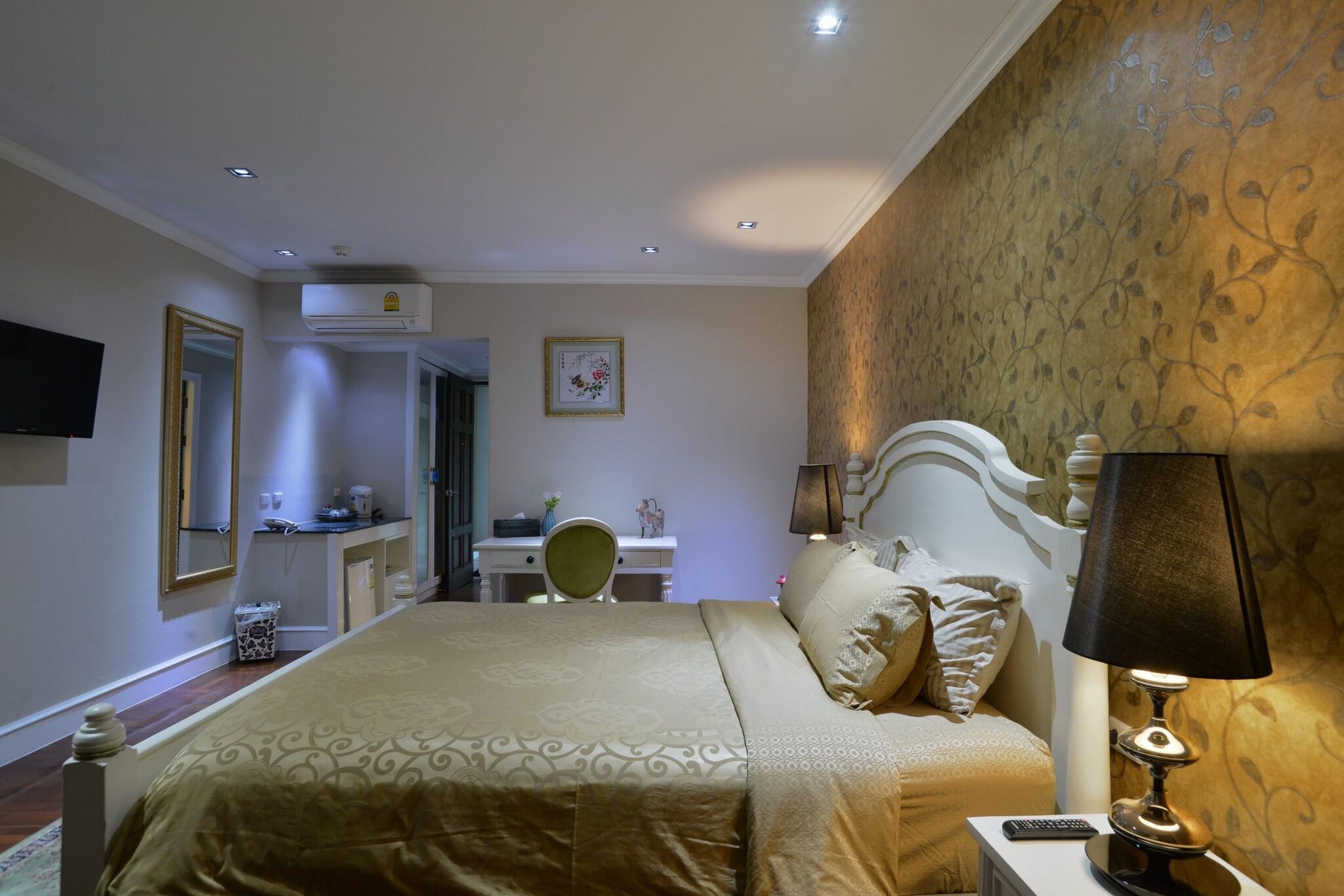 At Pingnakorn Huaykaew Chiangmai Hotel by null