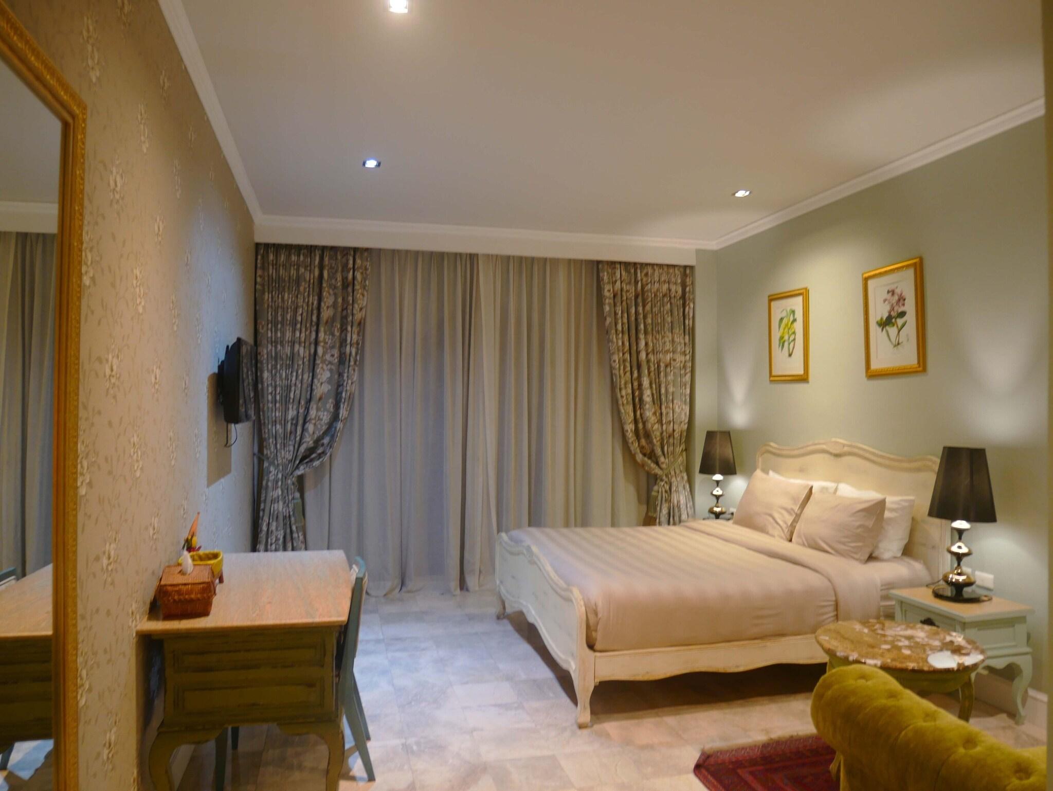 At Pingnakorn Huaykaew Chiangmai Hotel by null