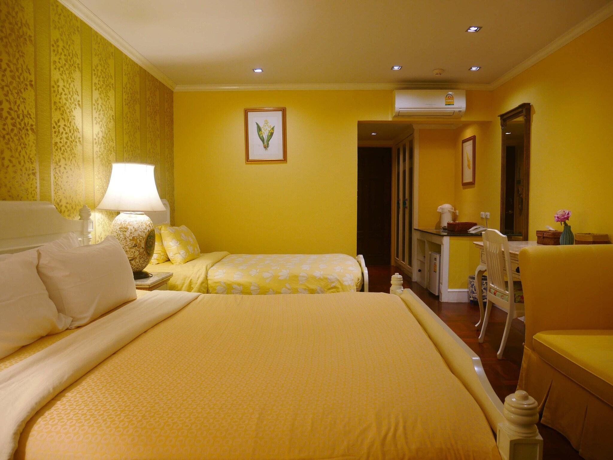 At Pingnakorn Huaykaew Chiangmai Hotel by null