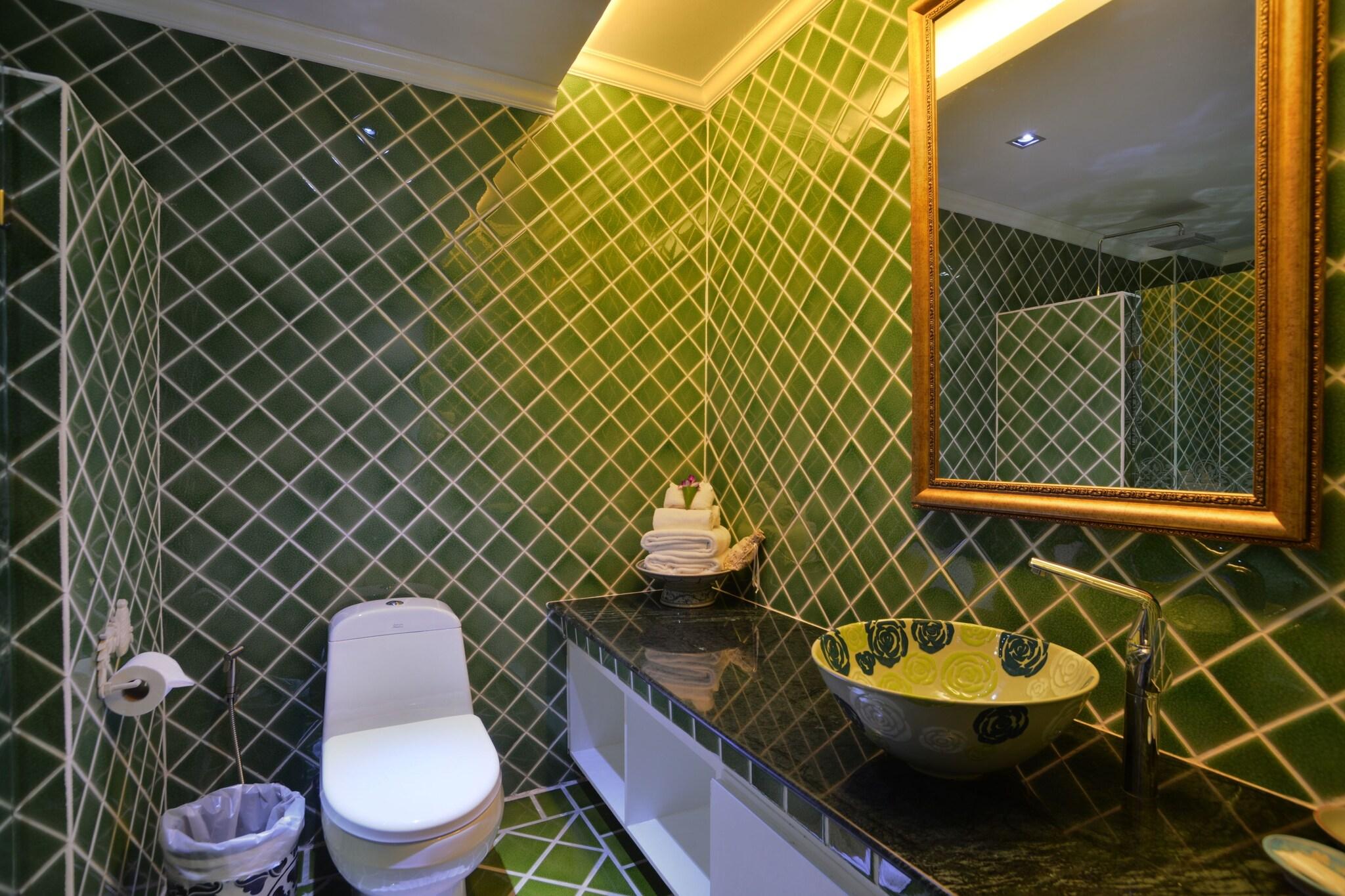 At Pingnakorn Huaykaew Chiangmai Hotel by null