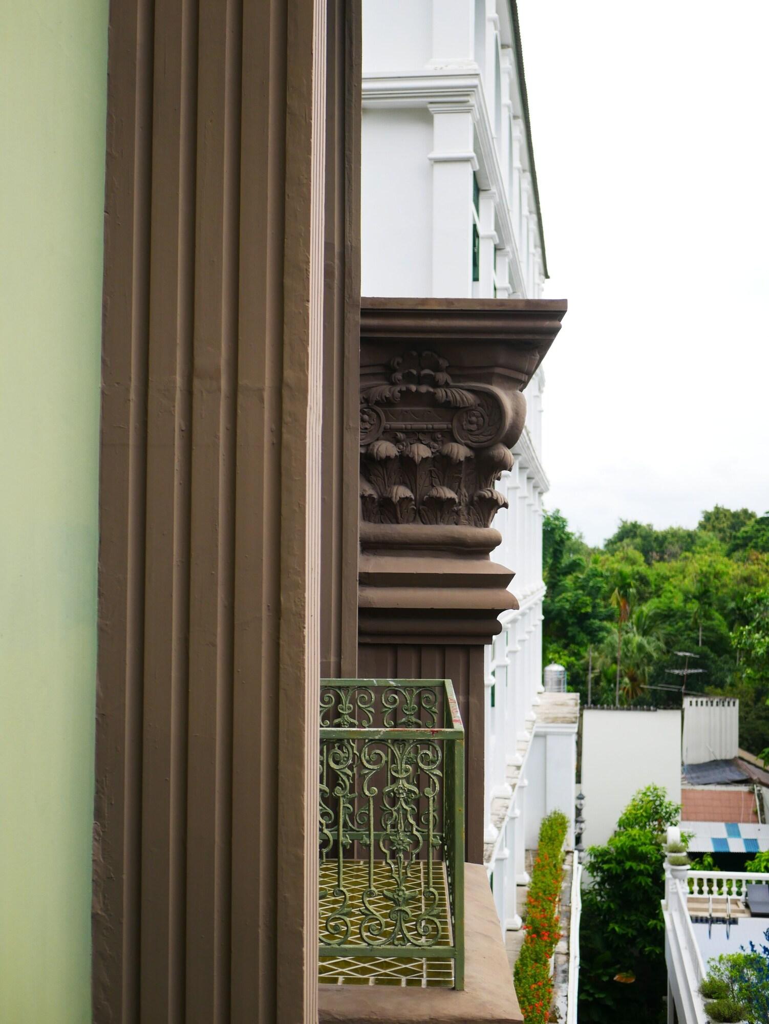 At Pingnakorn Huaykaew Chiangmai Hotel by null