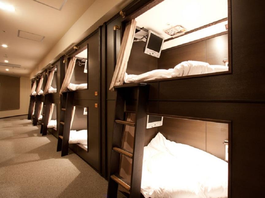 Resort Capsule Hotel Well Cabin Fukuoka Nakasu Mal