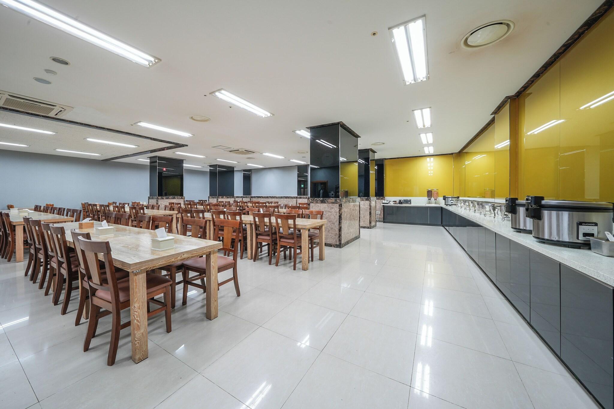 Galaxy Hotel