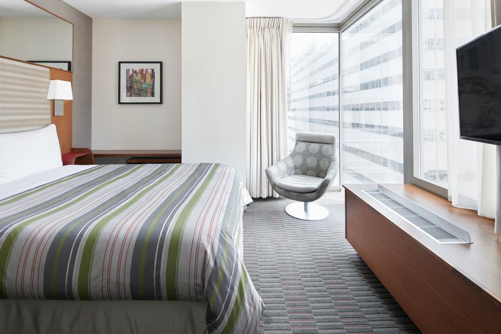 Club Quarters Hotel Grand Central, New York by null