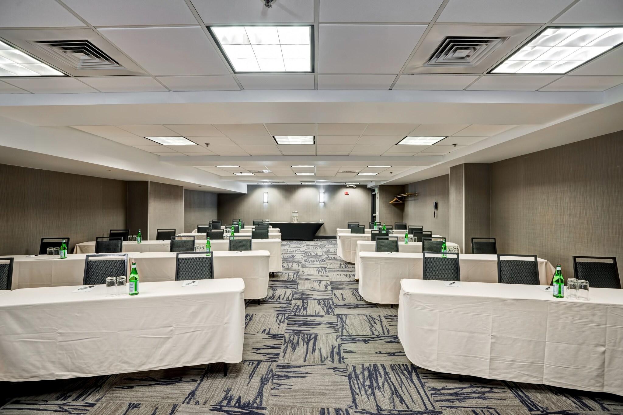 The Grove Hotel by null