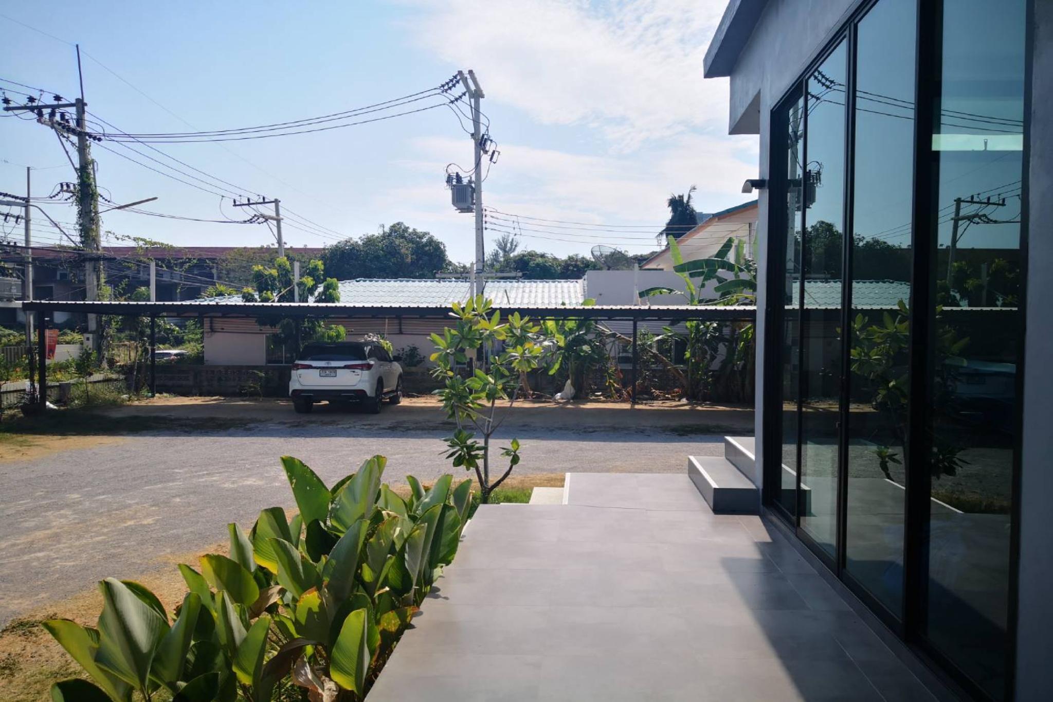 Mayor Hotel & Villa Cha Am