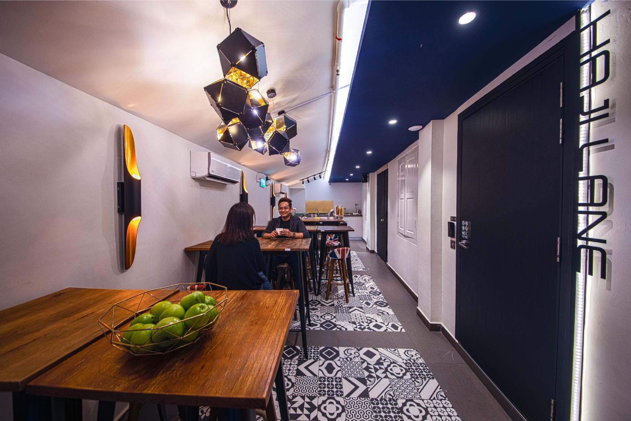 Cube Boutique Capsule Hotel @ Kampong Glam