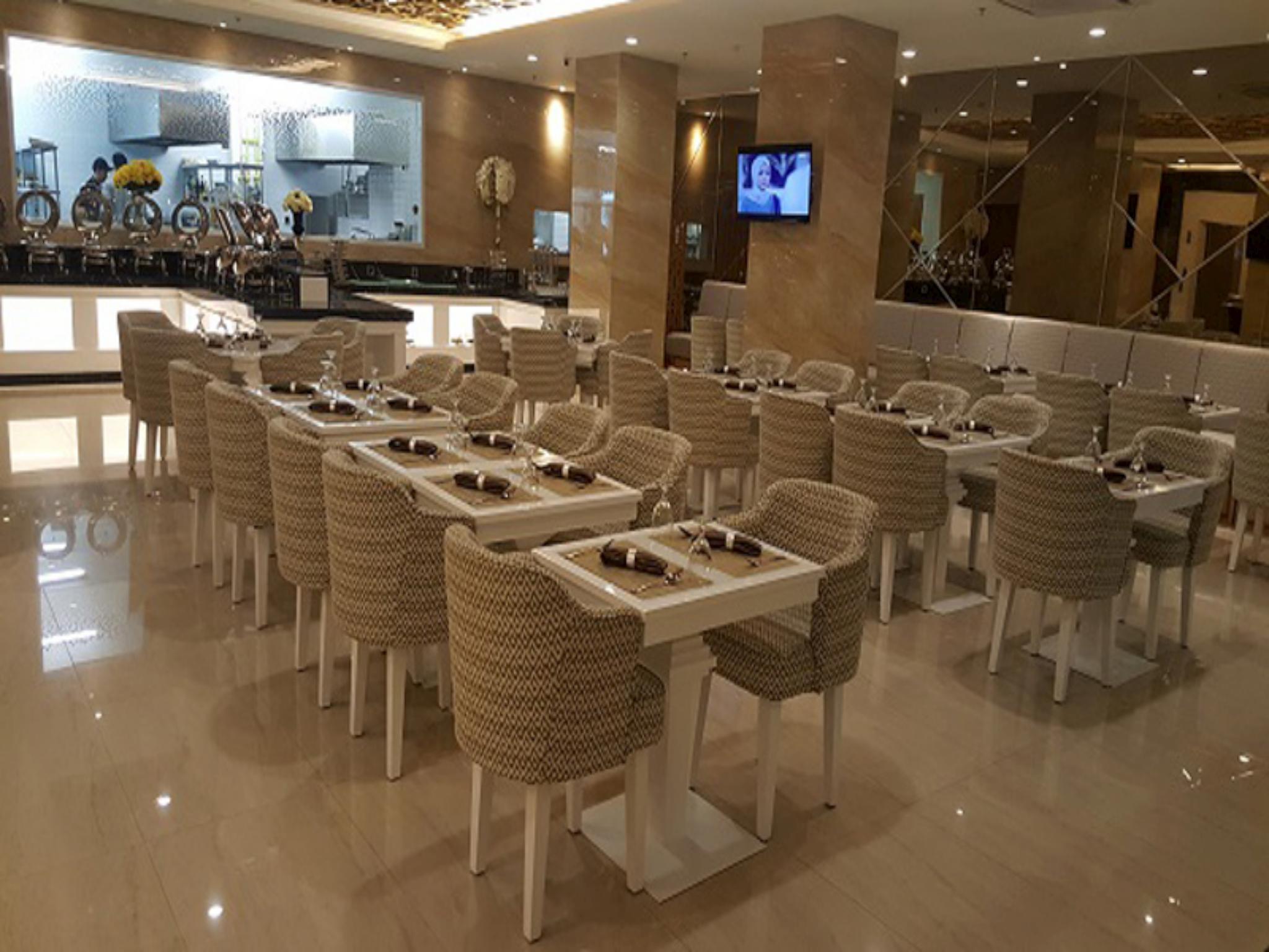 Grand Viveana 