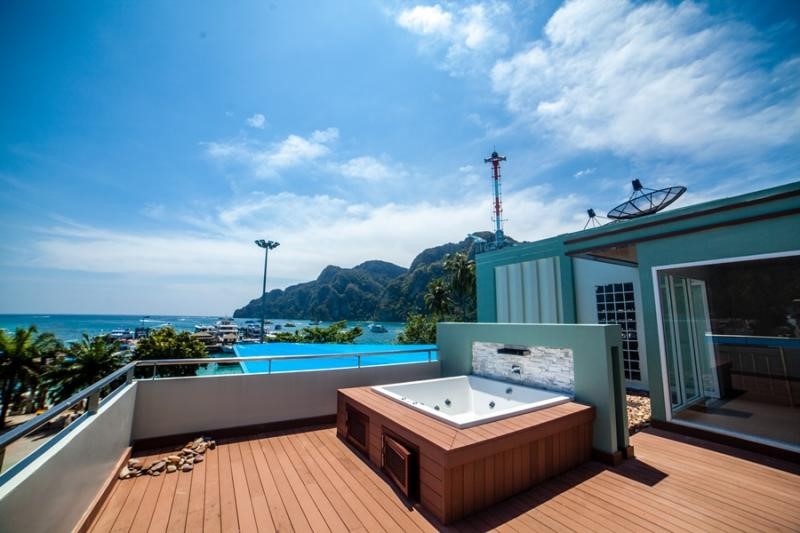 Phi Phi Harbour View Hotel by null
